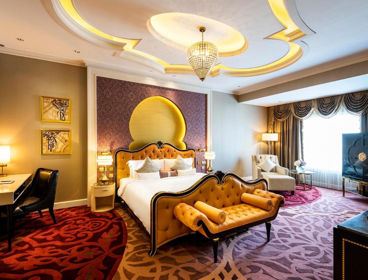 Ezdan Palace Hotel Ντόχα Εξωτερικό φωτογραφία A suite at the hotel