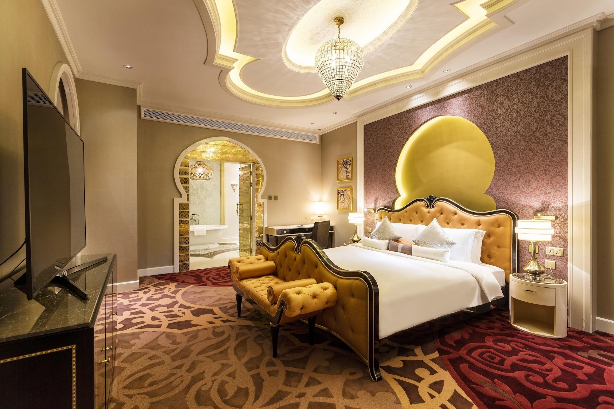 Ezdan Palace Hotel Ντόχα Εξωτερικό φωτογραφία A bedroom at the hotel
