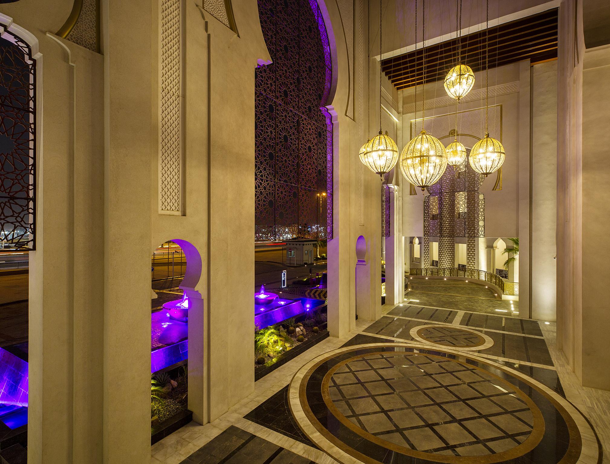 Ezdan Palace Hotel Ντόχα Εξωτερικό φωτογραφία The hotel's interior