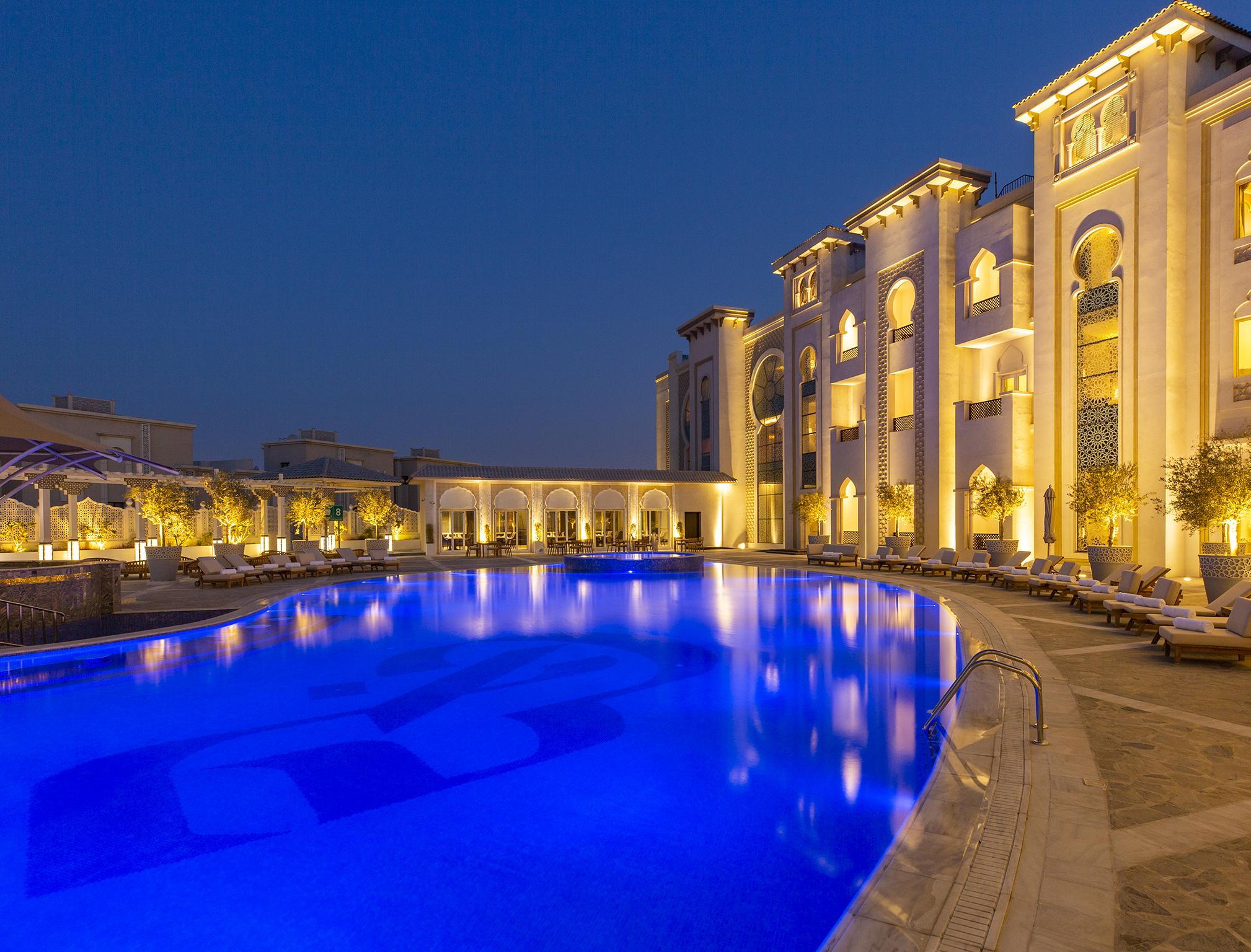 Ezdan Palace Hotel Ντόχα Εξωτερικό φωτογραφία The pool at the Taj Mahal Palace, Mumbai
