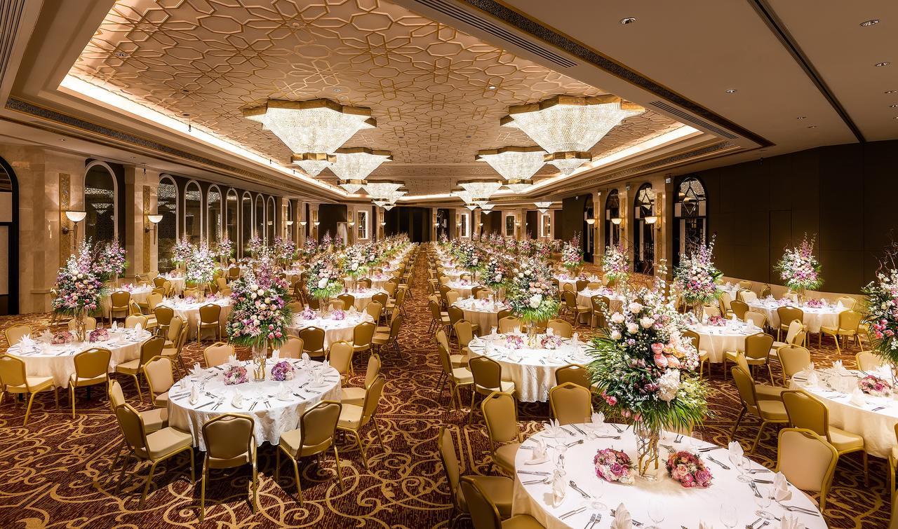 Ezdan Palace Hotel Ντόχα Εξωτερικό φωτογραφία The ballroom of the Grand Hotel