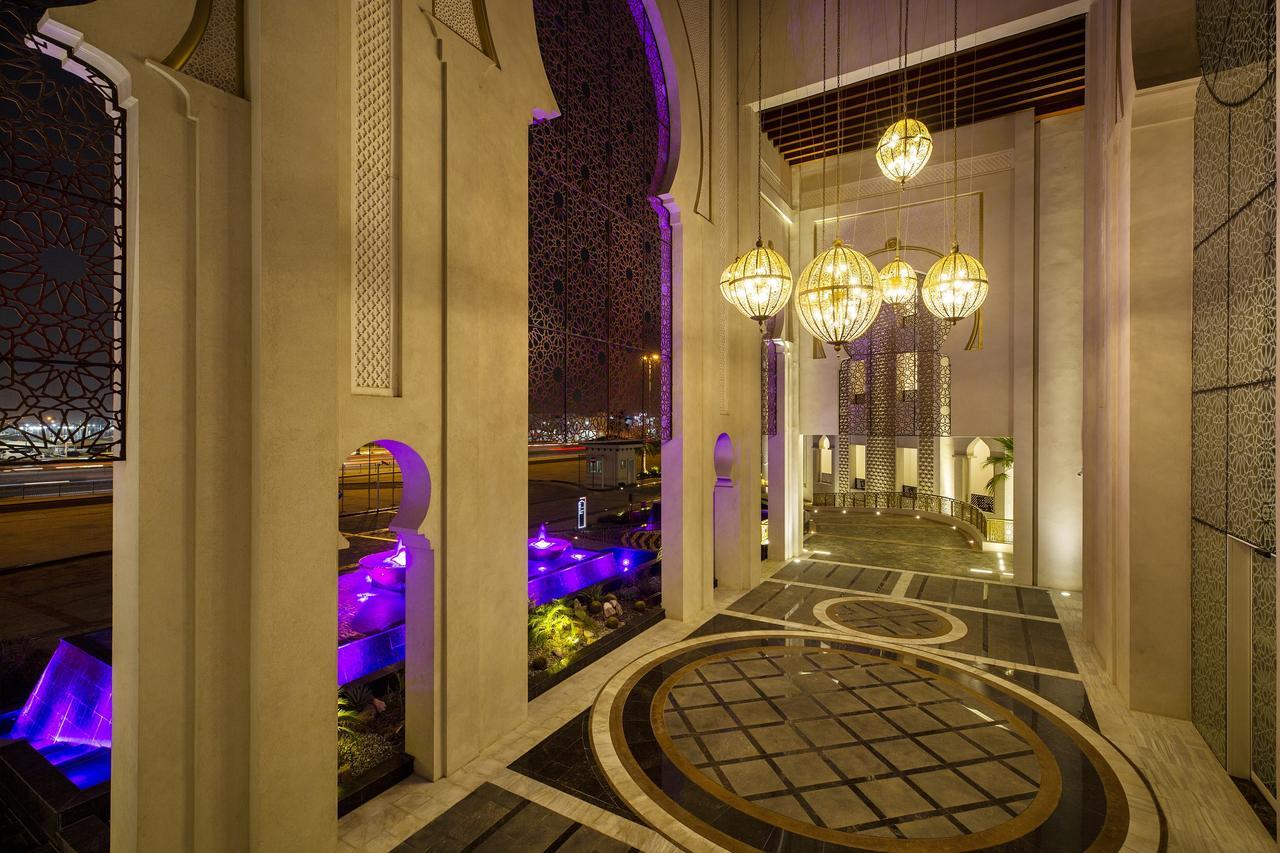 Ezdan Palace Hotel Ντόχα Εξωτερικό φωτογραφία The hotel's interior