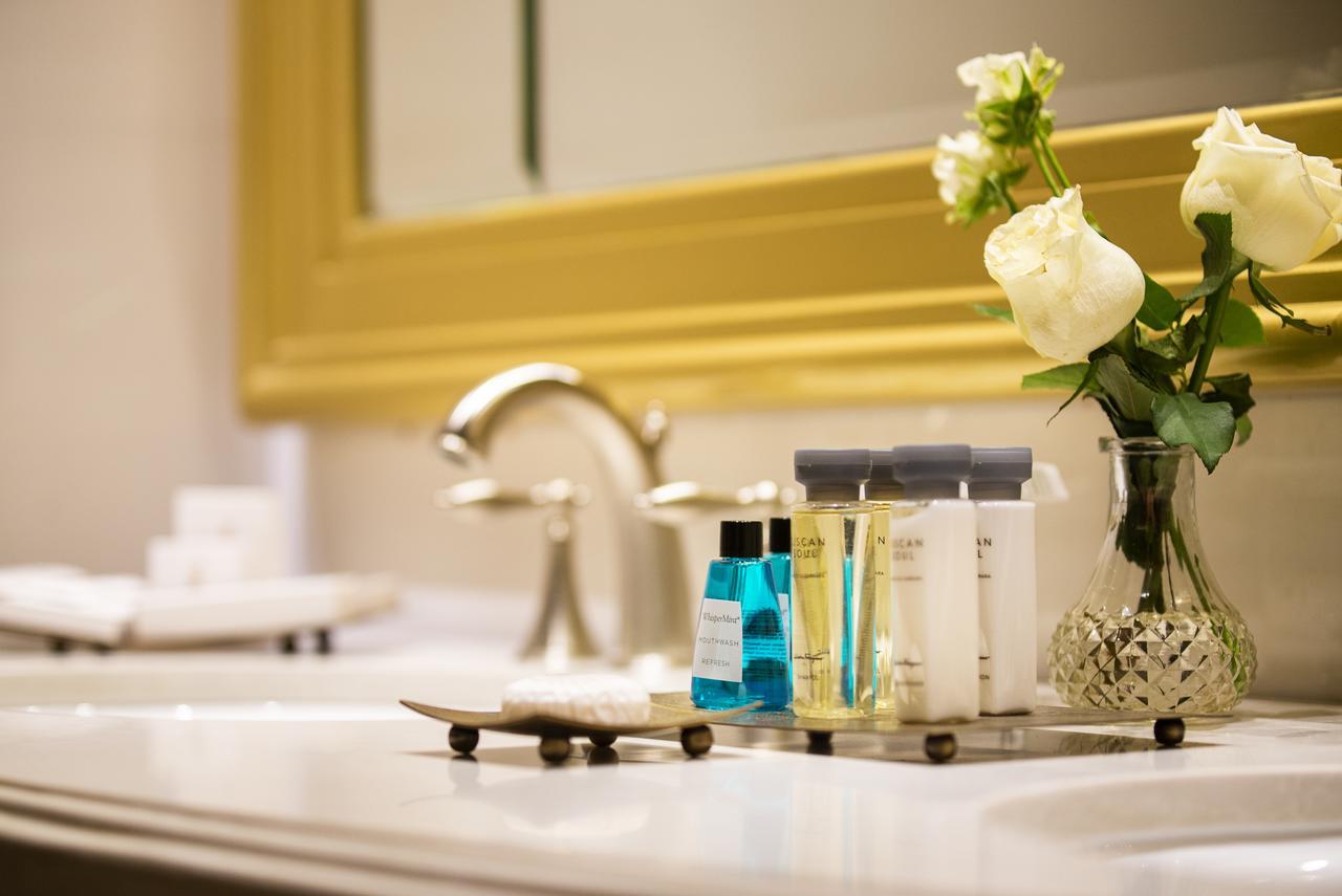 Ezdan Palace Hotel Ντόχα Εξωτερικό φωτογραφία Bathroom amenities